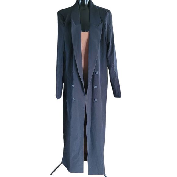 PrettyLittleThing Elegant Black Coat - Picture 2 of 8